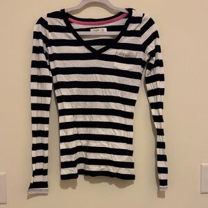 Gilly Hicks Black & White Striped Long-Sleeve V-Neck Top